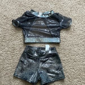 Young girl 2 piece dance wear